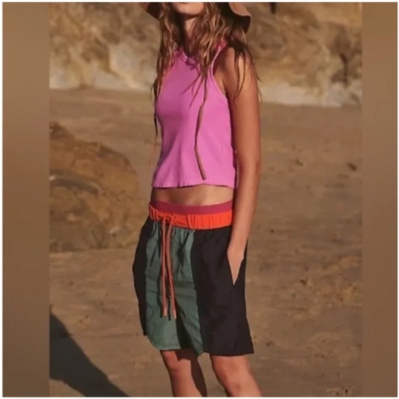 NWOT Free People Movement Sun Dazed board short - Picture 1 of 7